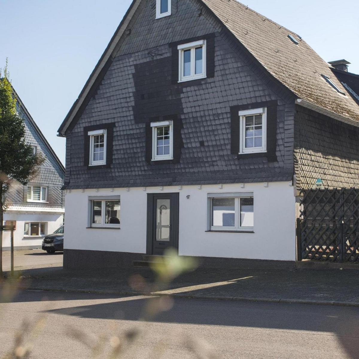 Vakantiehuis - 'Ferienhaus K17 Voor 18 Pers' - Kirchstrasse 17 | Winterberg Exterior foto